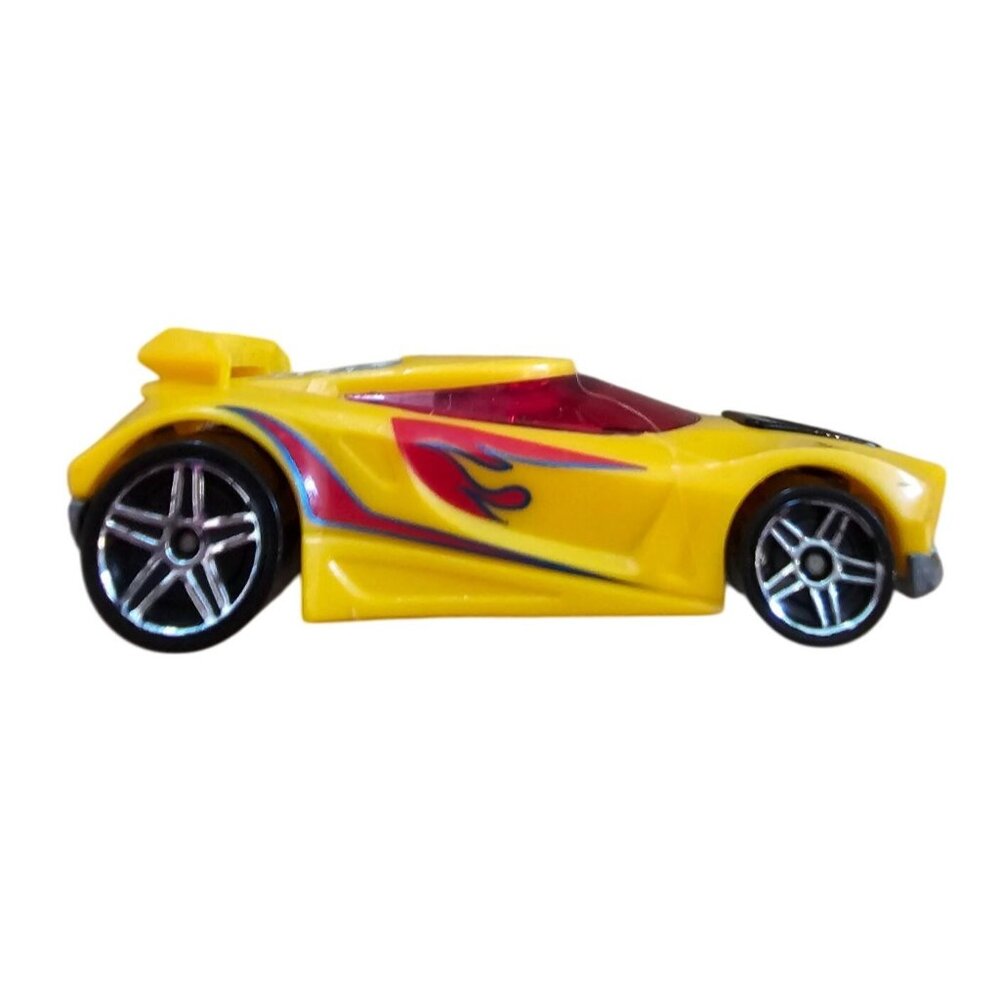 Hot Wheels Chicane Die Cast Toy Car Dark Yellow Red Blue Design Trick Track 2007